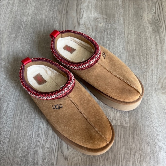 UGG Shoes - Ugg Tazz Slippers